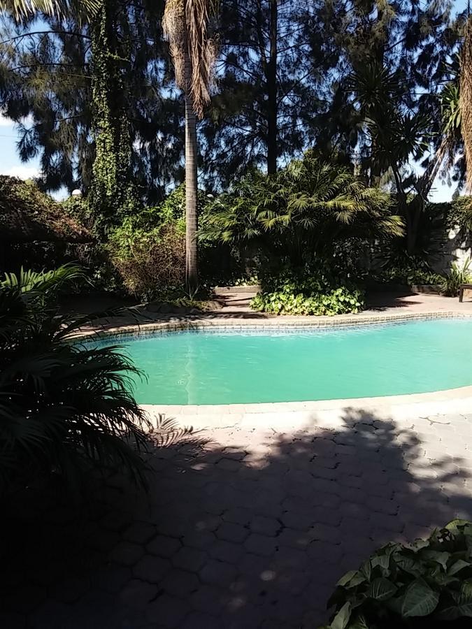 Mwiluzi Motel Ltd Lusaka Buitenkant foto